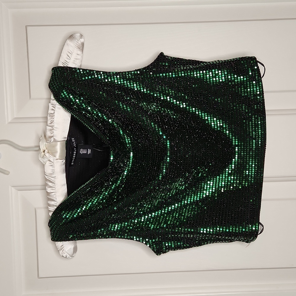 Sincerely Jules Sequin Green Crop Top Size S NWT - Picture 6 of 12